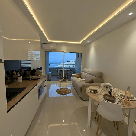 Apartment Marina Baie Des Anges, Sublime Renove *