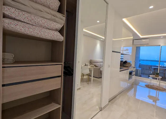 Appartement Marina Baie Des Anges, Sublime Rénové *