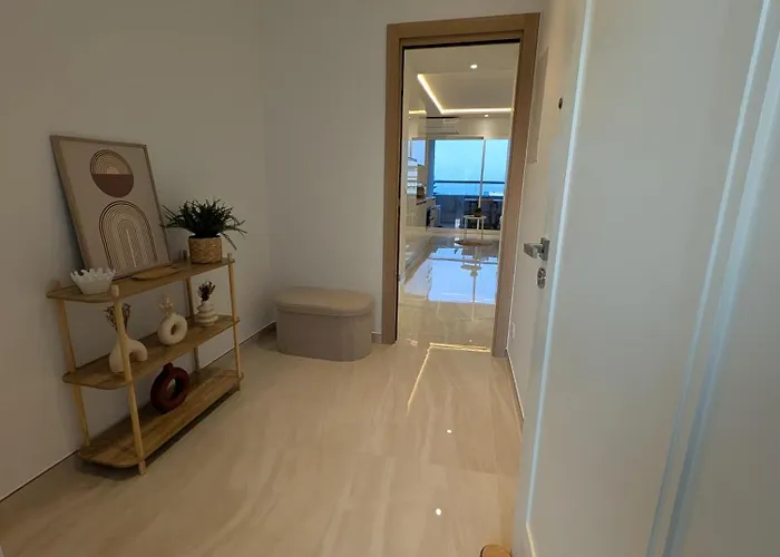Appartement Marina Baie Des Anges, Sublime Rénové *